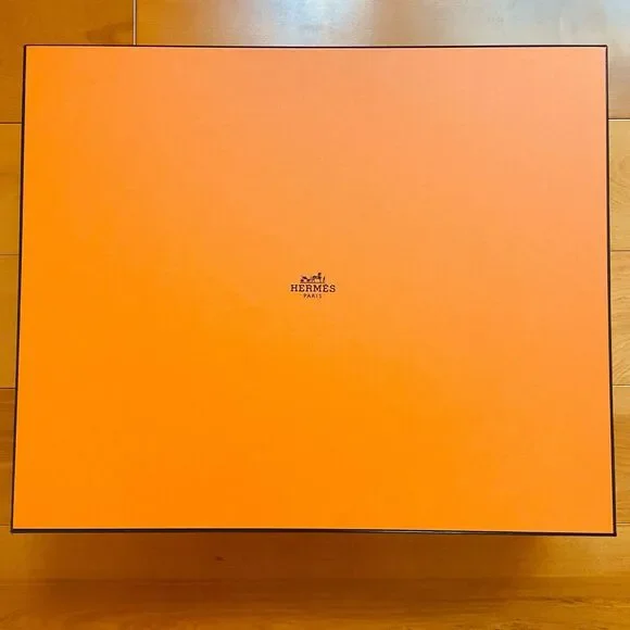Hermes Gift Box - Large Box w/ Ribbon {EMPTY BOX} (18.25 x 15 x 4.25)